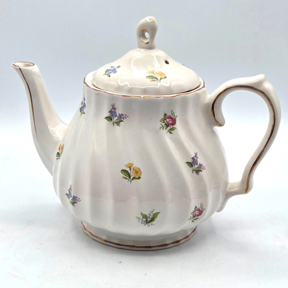Vintage Sadler‎ Teapot with Lid Cream With Flowers and Gold Trim England
